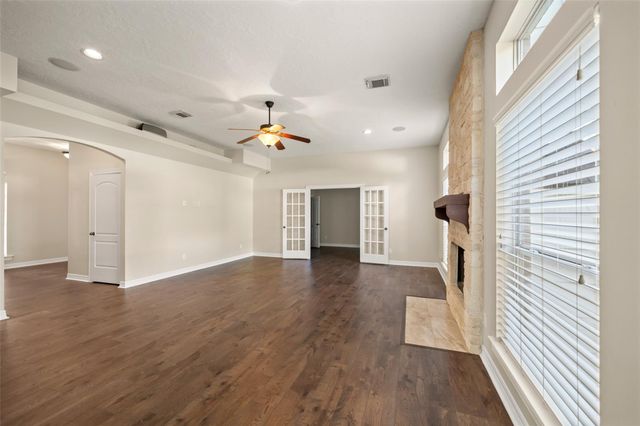 17709 W Terrace Oaks Drive, Waller, TX 77484