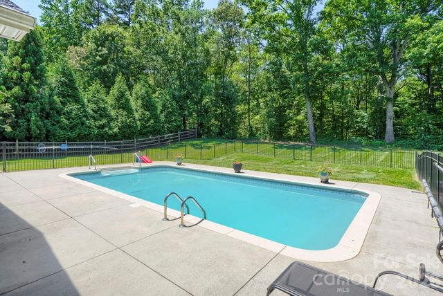 5925 Gatekeeper Lane, Mint Hill, NC 28227