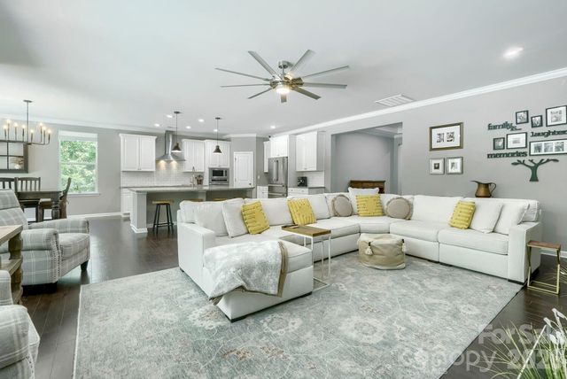 5925 Gatekeeper Lane, Mint Hill, NC 28227