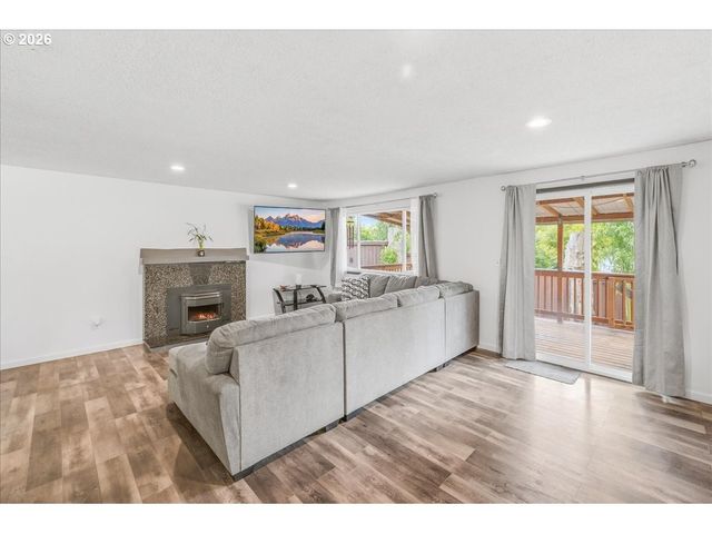 8615 Nw 13TH Ct, Vancouver, WA 98665