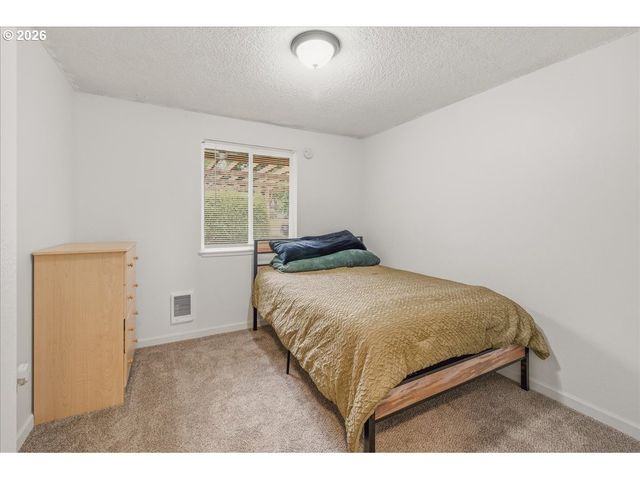 8615 Nw 13TH Ct, Vancouver, WA 98665