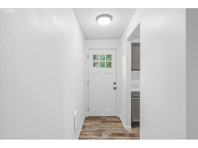 8615 Nw 13TH Ct, Vancouver, WA 98665