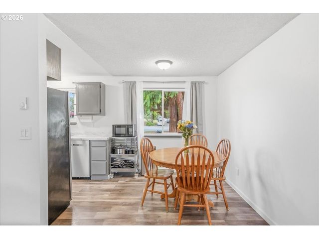 8615 Nw 13TH Ct, Vancouver, WA 98665