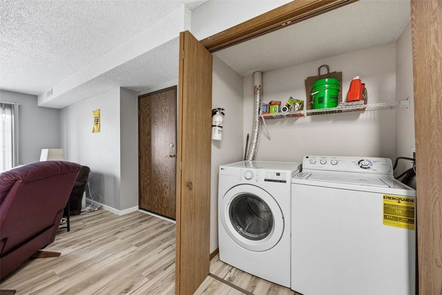 86 Westside Drive 86, Iowa City, IA 52246