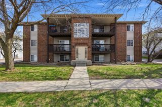 86 Westside Drive 86, Iowa City, IA 52246