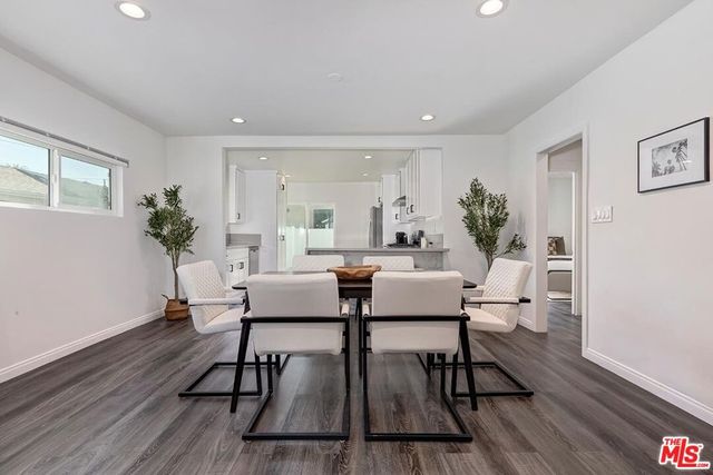 2616 W 73rd Street, Los Angeles, CA 90043