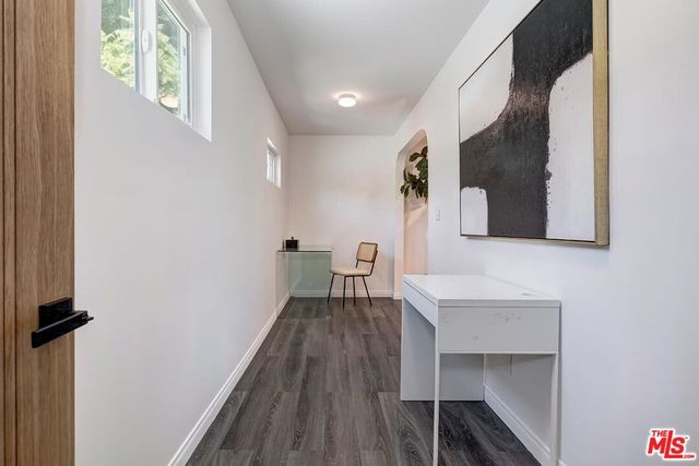 2616 W 73rd Street, Los Angeles, CA 90043