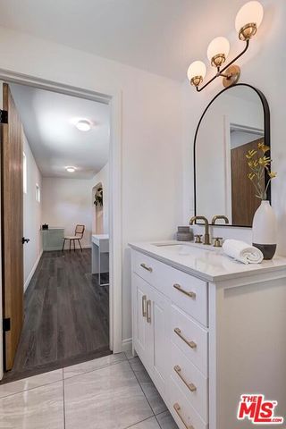 2616 W 73rd Street, Los Angeles, CA 90043