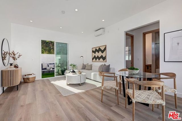 2616 W 73rd Street, Los Angeles, CA 90043