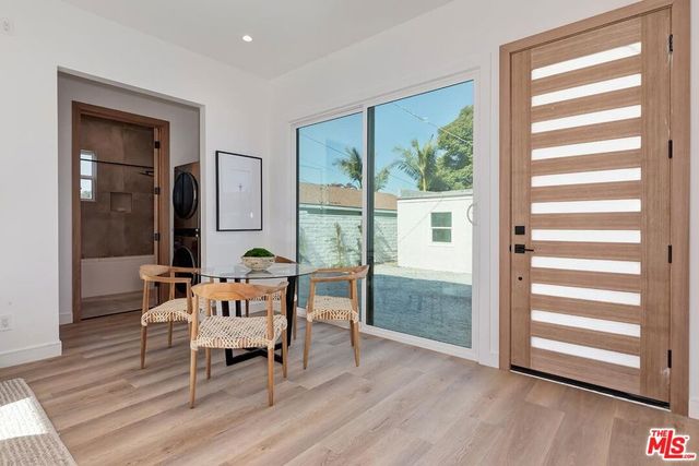 2616 W 73rd Street, Los Angeles, CA 90043