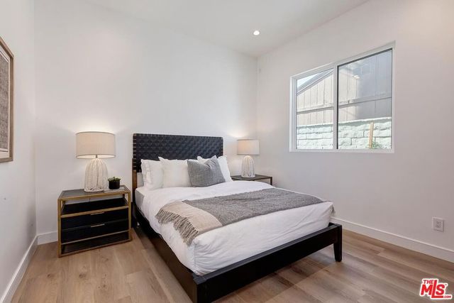 2616 W 73rd Street, Los Angeles, CA 90043