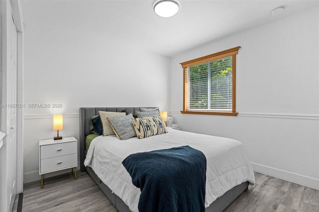 5725 NW 114th Path 114, Doral, FL 33178