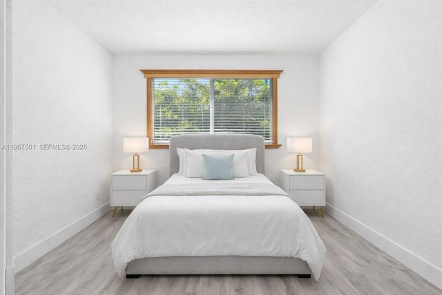 5725 NW 114th Path 114, Doral, FL 33178