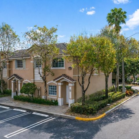 5725 NW 114th Path 114, Doral, FL 33178