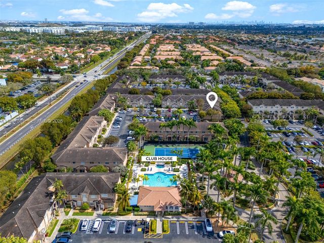 5725 NW 114th Path 114, Doral, FL 33178