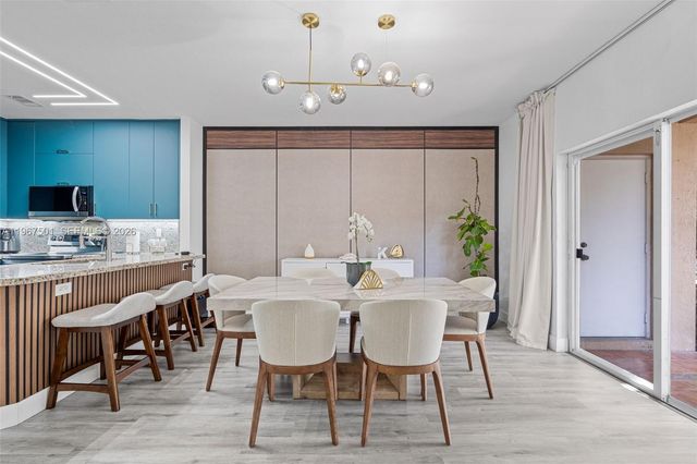 5725 NW 114th Path 114, Doral, FL 33178