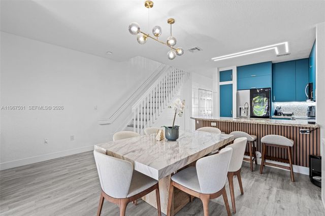 5725 NW 114th Path 114, Doral, FL 33178