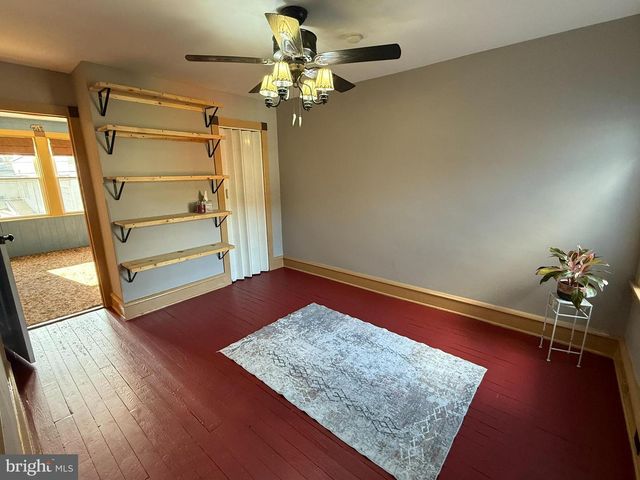 355 HAZEL ST, Reading, PA 19611