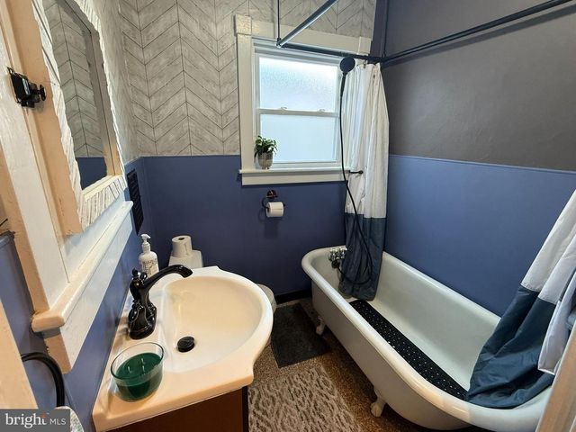 355 HAZEL ST, Reading, PA 19611