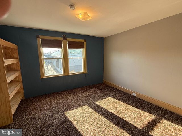 355 HAZEL ST, Reading, PA 19611