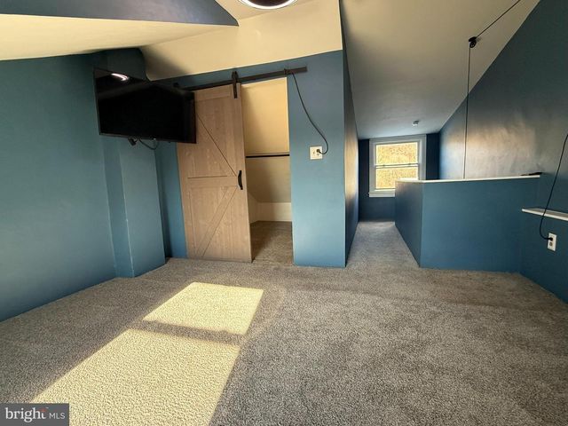 355 HAZEL ST, Reading, PA 19611