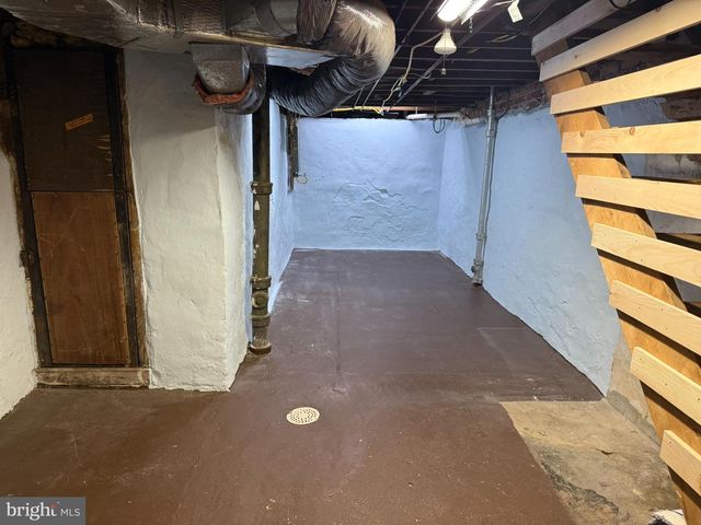 355 HAZEL ST, Reading, PA 19611