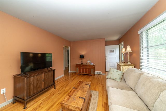 1136 Lester Avenue, Ypsilanti, MI 48198