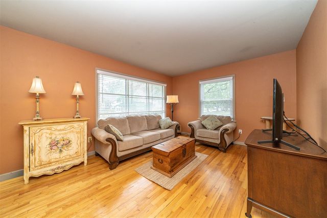 1136 Lester Avenue, Ypsilanti, MI 48198