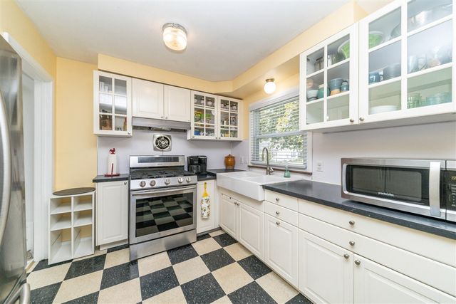 1136 Lester Avenue, Ypsilanti, MI 48198