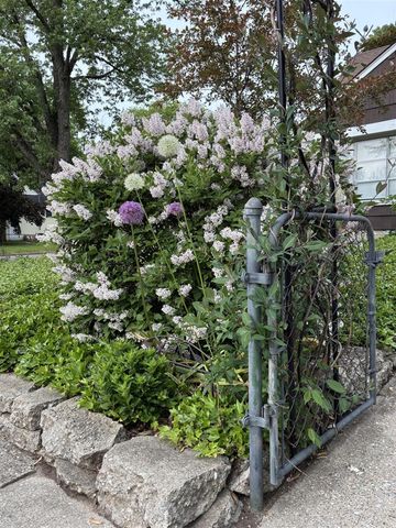 1136 Lester Avenue, Ypsilanti, MI 48198
