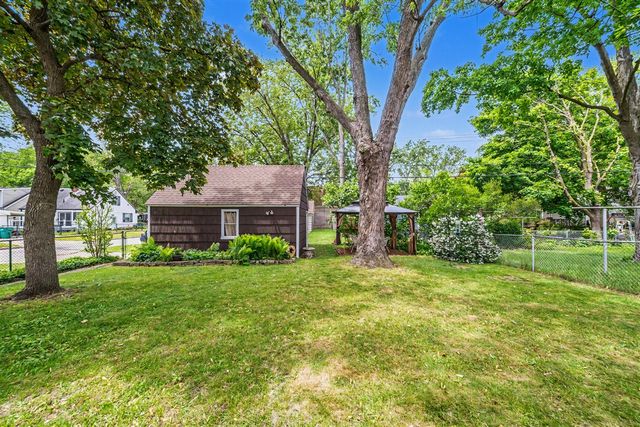 1136 Lester Avenue, Ypsilanti, MI 48198