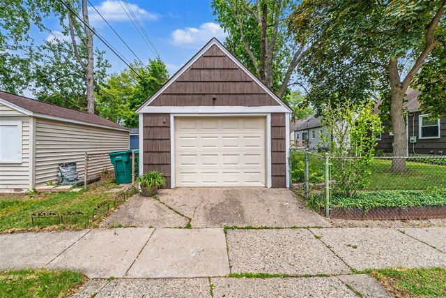 1136 Lester Avenue, Ypsilanti, MI 48198