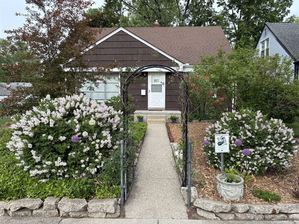 1136 Lester Avenue, Ypsilanti, MI 48198