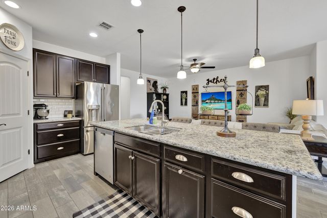 5263 W LEODRA Lane, Laveen, AZ 85339