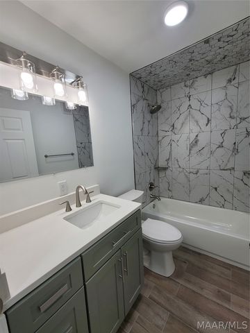1524 B Madison Avenue, Montgomery, AL 36107