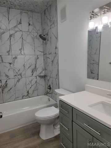 1524 B Madison Avenue, Montgomery, AL 36107