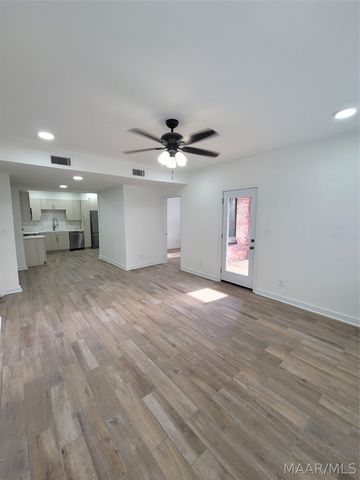 1524 B Madison Avenue, Montgomery, AL 36107