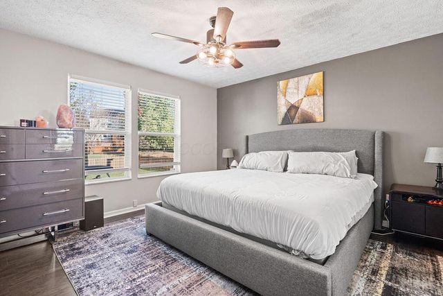 409 Lockmead Drive, Pataskala, OH 43062