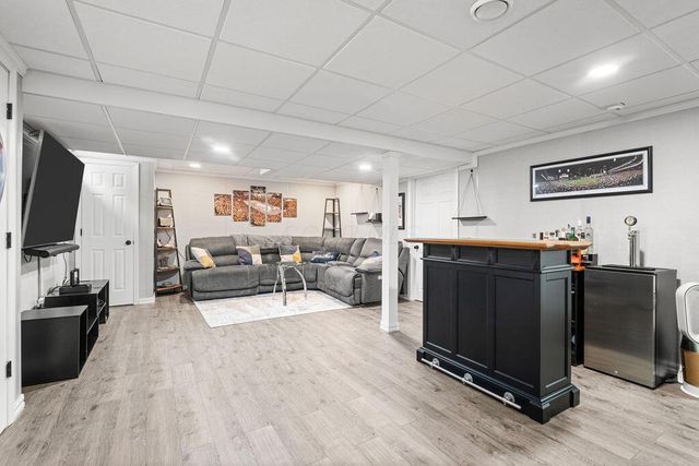 409 Lockmead Drive, Pataskala, OH 43062