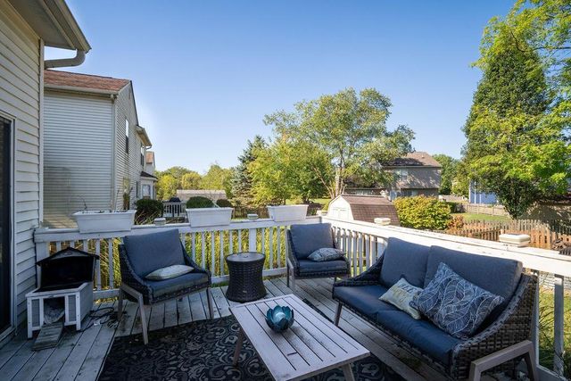 409 Lockmead Drive, Pataskala, OH 43062