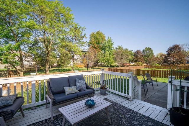 409 Lockmead Drive, Pataskala, OH 43062