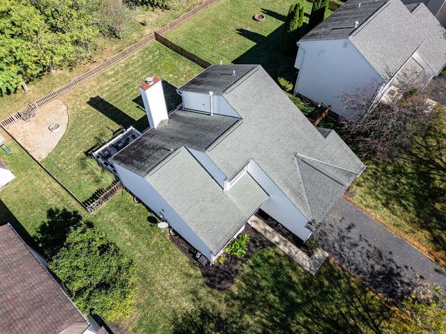 409 Lockmead Drive, Pataskala, OH 43062