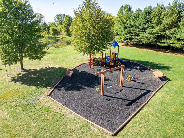 409 Lockmead Drive, Pataskala, OH 43062