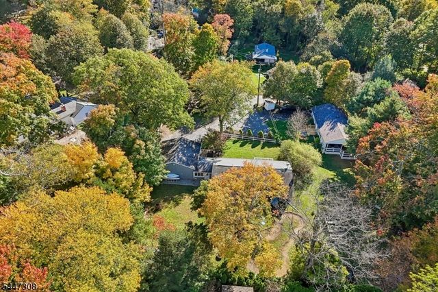 8 Summit Rd, Hardyston Twp., NJ 07460