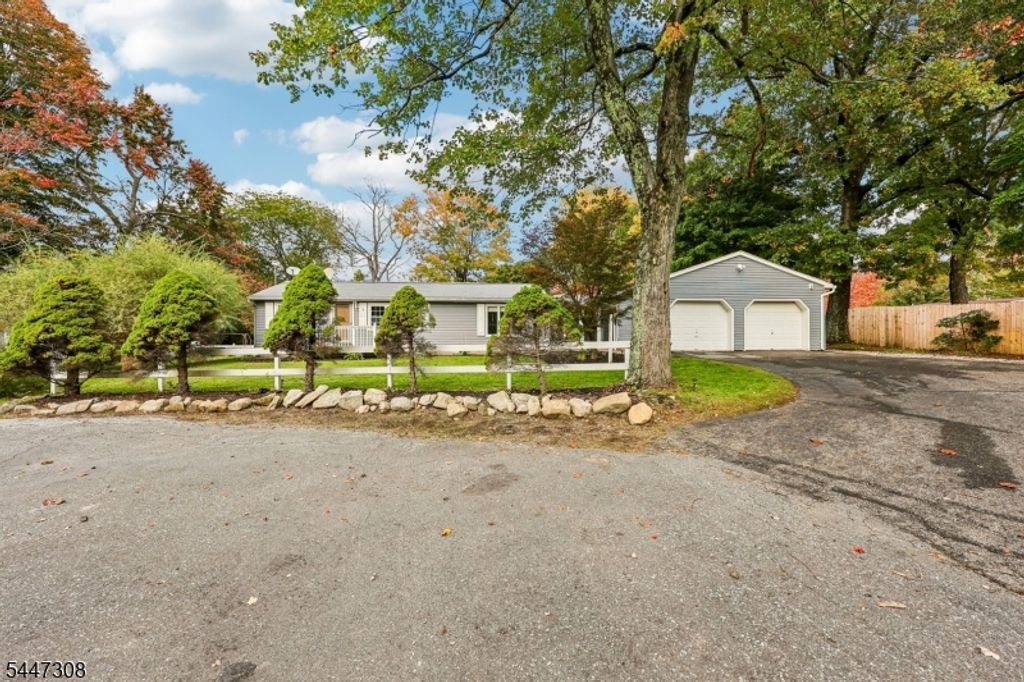 8 Summit Rd, Hardyston Twp., NJ 07460 — photo 3