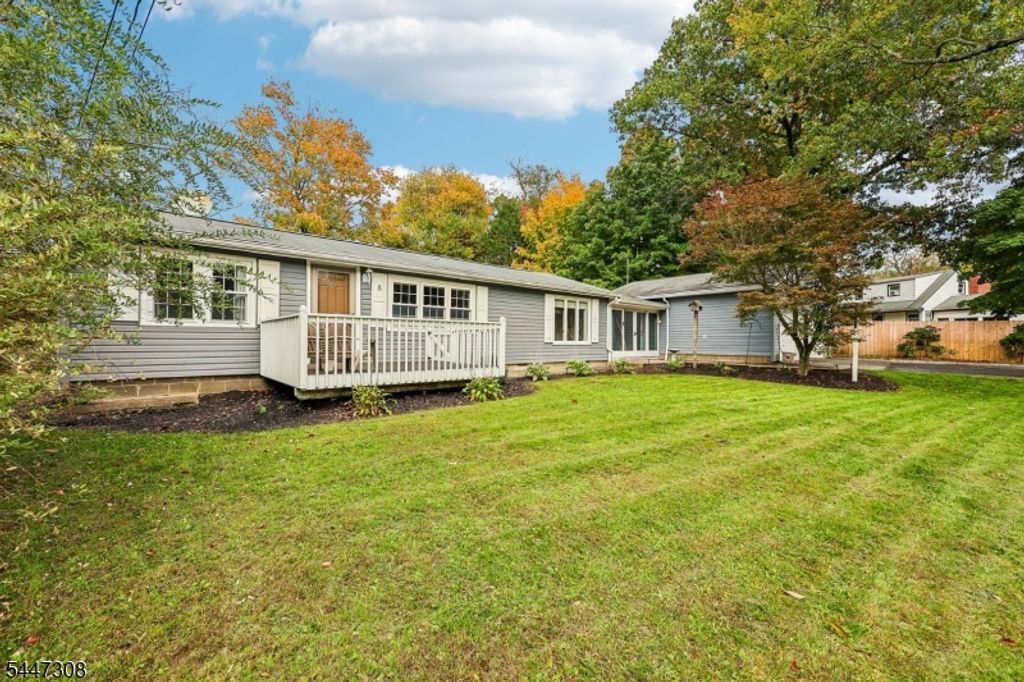 8 Summit Rd, Hardyston Twp., NJ 07460 — photo 4