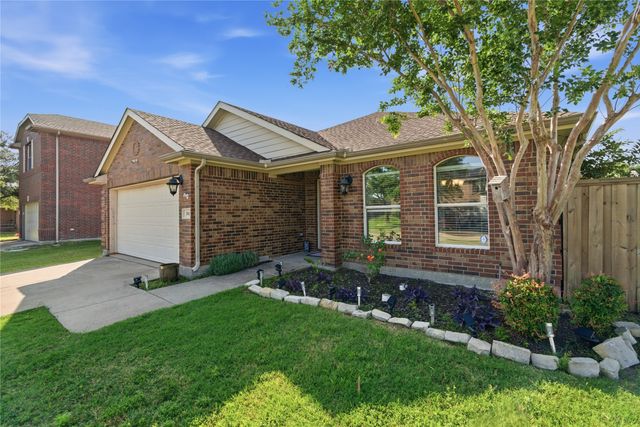 301 Long Prairie Drive, Forney, TX 75126