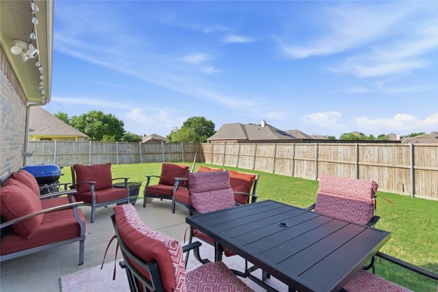 301 Long Prairie Drive, Forney, TX 75126