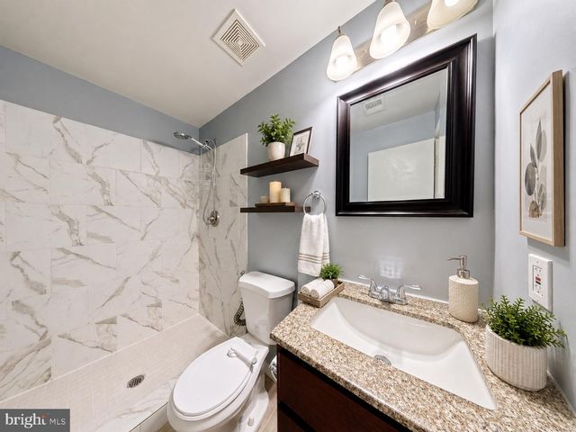 6955 AQUAMARINE CT, Capitol Heights, MD 20743