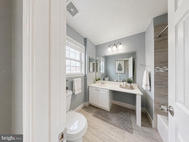 6955 AQUAMARINE CT, Capitol Heights, MD 20743